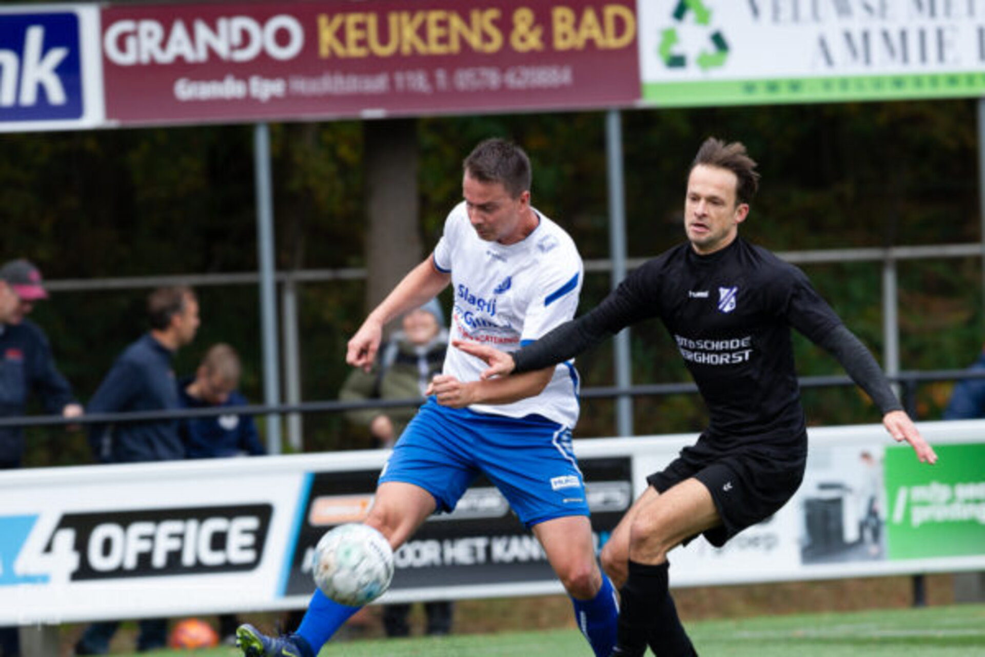 ST20231025-27133 voetbal WZC-Vevo
Fotodatum: Zaterdag 28-oktober-2023
Plaats : Wapenveld
Adres : WZC
Onderwerp : WZC-VEVO, 
foto: Henri van der Beek