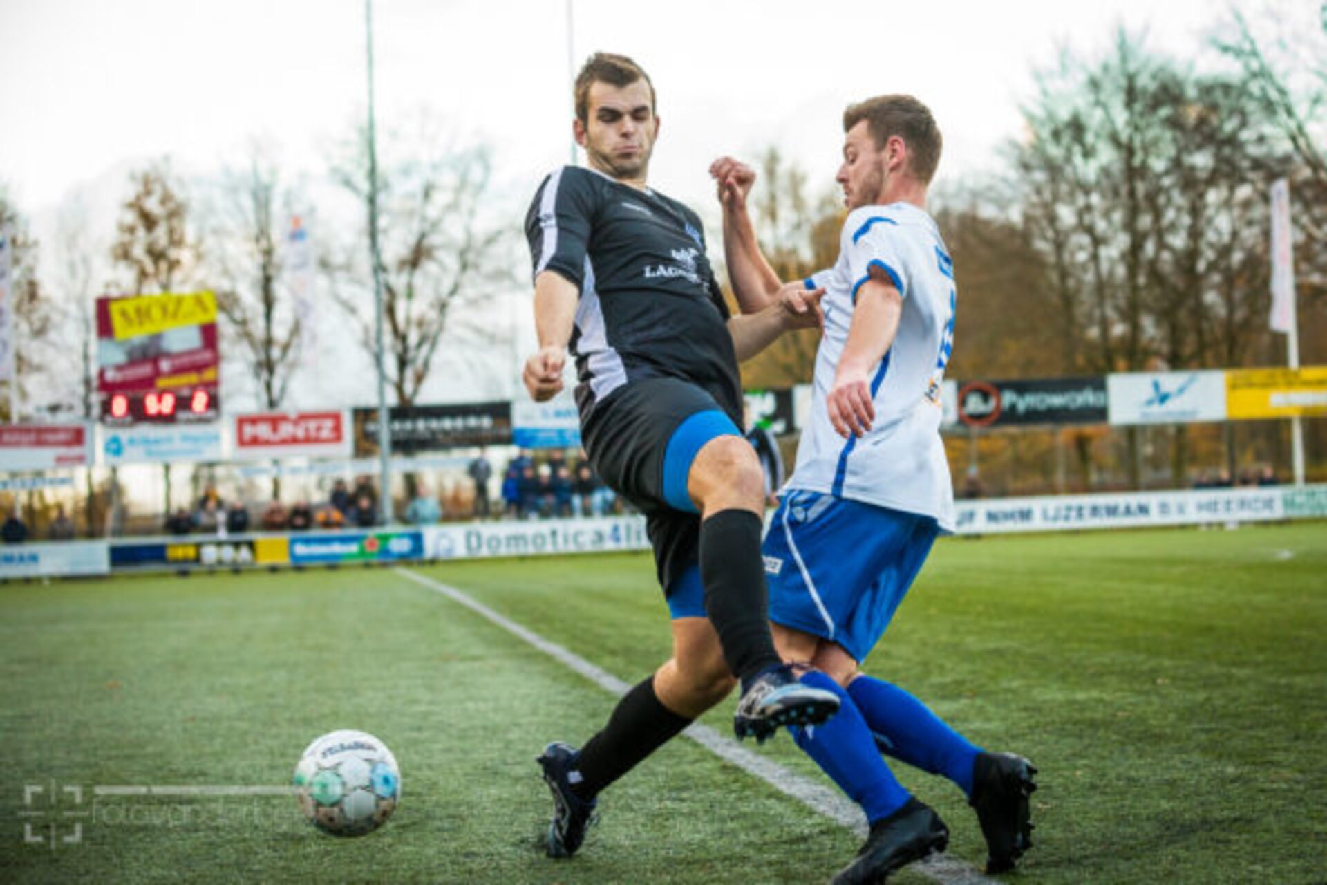 ST20231122-27737 voetbal WZC-SEH
Fotodatum: Zaterdag 25-november-2023
Plaats : Wapenveld
Adres : Zandbergen 4
Onderwerp : Amateurvoetbal, WZC - SEH
foto: Henri van der Beek