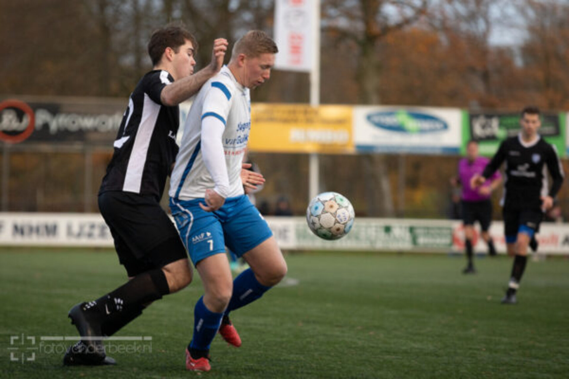 ST20231122-27737 voetbal WZC-SEH
Fotodatum: Zaterdag 25-november-2023
Plaats : Wapenveld
Adres : Zandbergen 4
Onderwerp : Amateurvoetbal, WZC - SEH
foto: Henri van der Beek