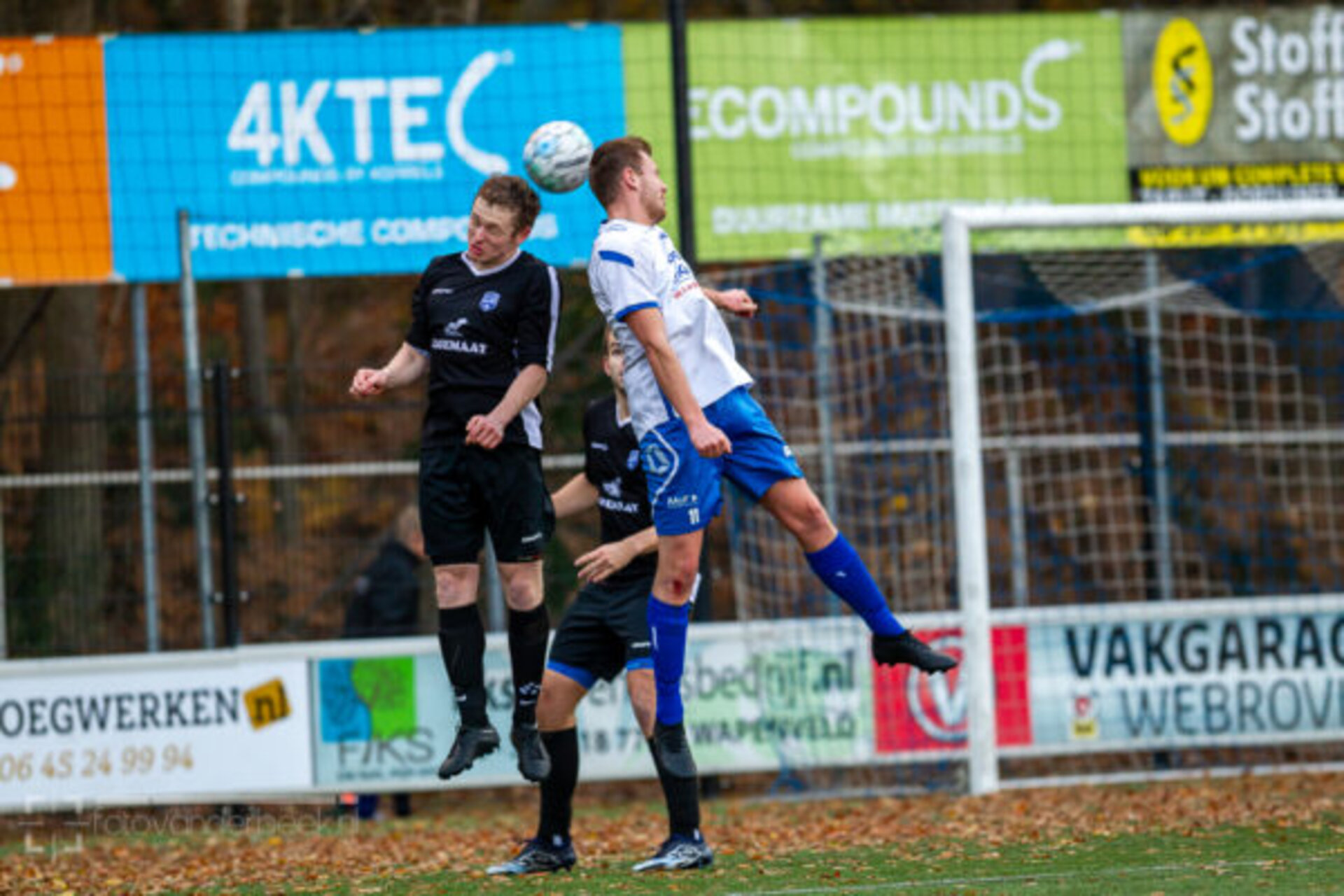 ST20231122-27737 voetbal WZC-SEH
Fotodatum: Zaterdag 25-november-2023
Plaats : Wapenveld
Adres : Zandbergen 4
Onderwerp : Amateurvoetbal, WZC - SEH
foto: Henri van der Beek