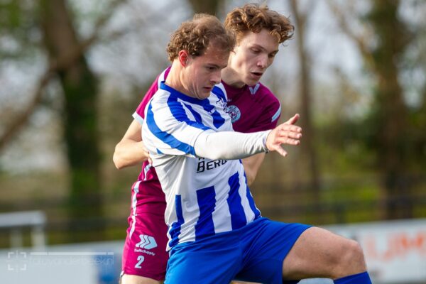 ST20240313-29911 Voetbal Vevo-WZC, Jonas Faber en Thomas Steenbergen.
Fotodatum: Zaterdag 16-maart-2024
Plaats : Veessen
Adres : Veesser Enkweg 39
Onderwerp : Amateurvoetbal, VEVO - WZC
foto: Henri van der Beek