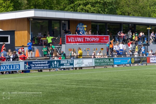 VELUWE TROPHY-7750