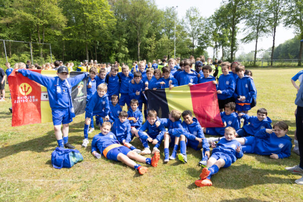 VELUWE TROPHY-7800