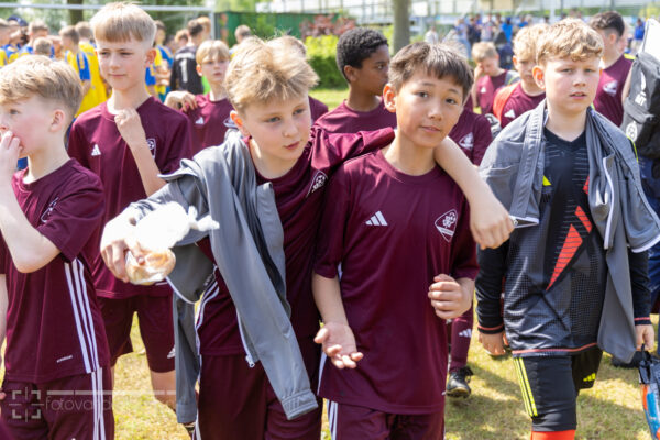 VELUWE TROPHY-7810