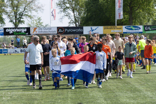 VELUWE TROPHY-7864
