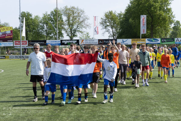 VELUWE TROPHY-7865