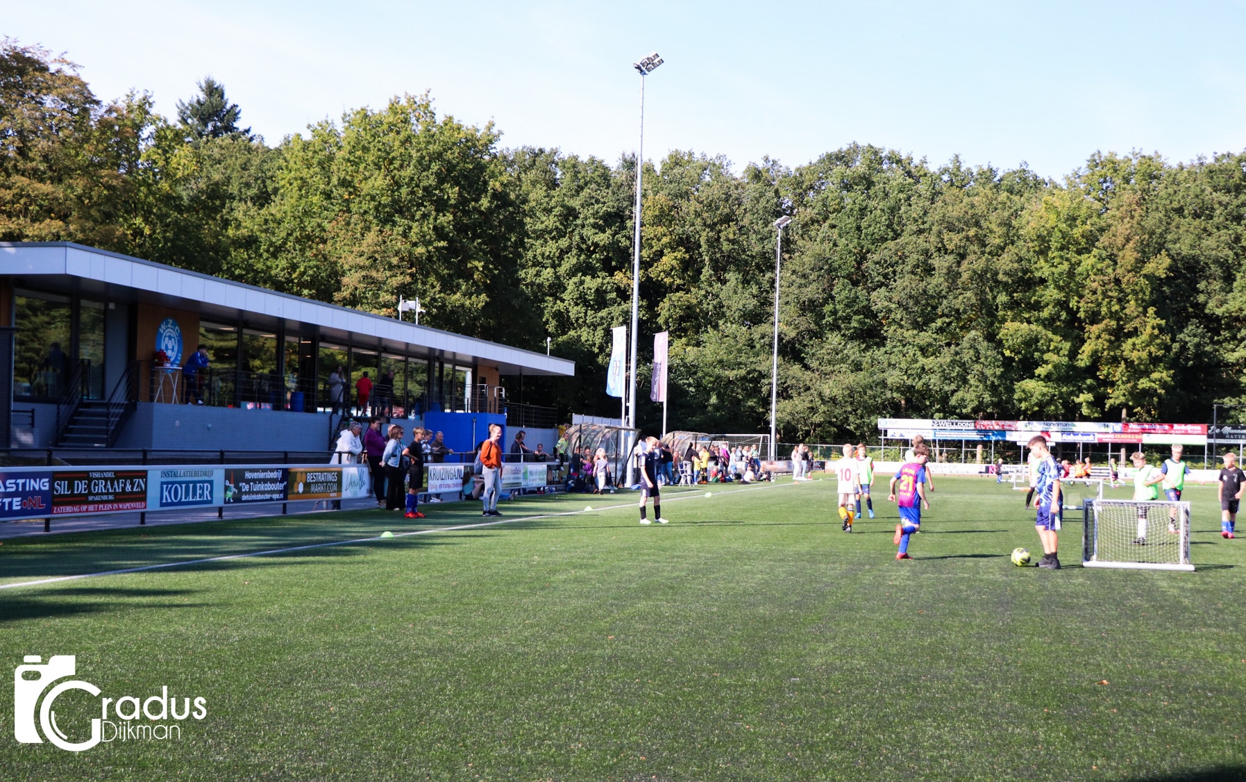 Prachtig Albert Heijn Straatvoetbal bij WZC